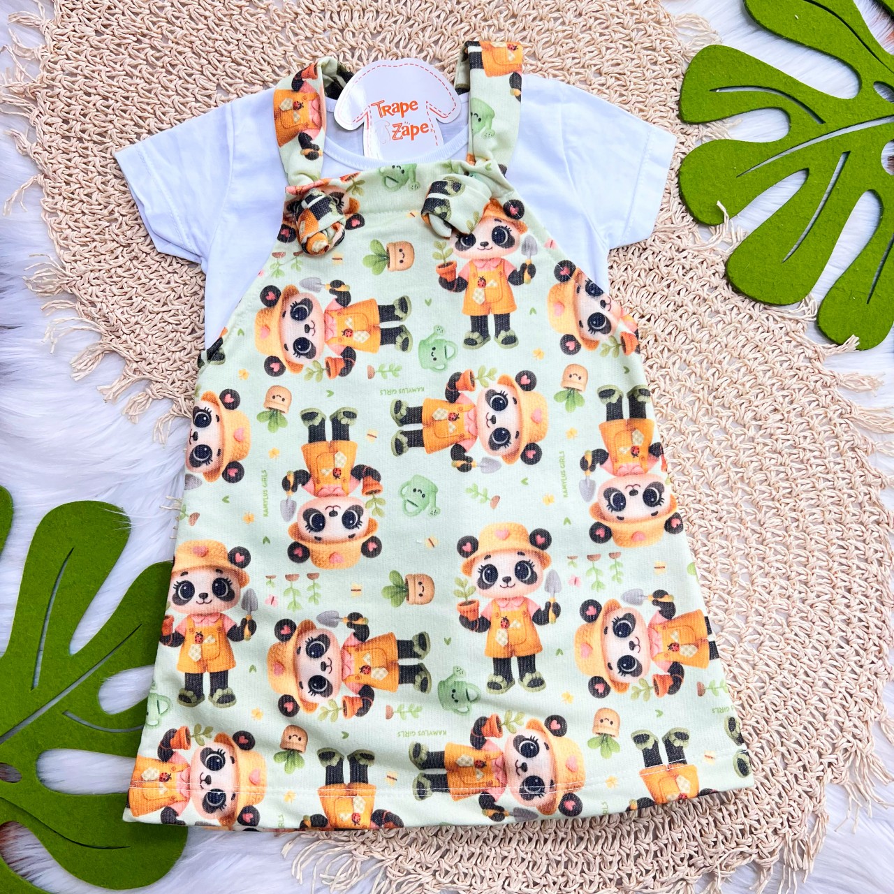 Conj. Blusa e Salopete Ursinha Chefe - Branco e Verde